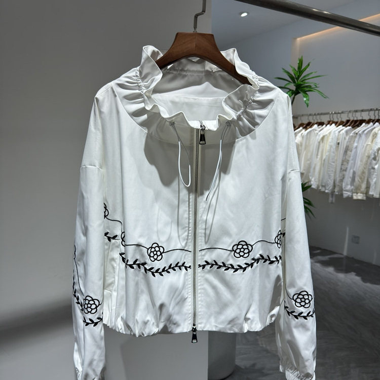 欧洲站2026春季新款欧货时尚百搭荷叶边立领刺绣花拉链长袖外套女