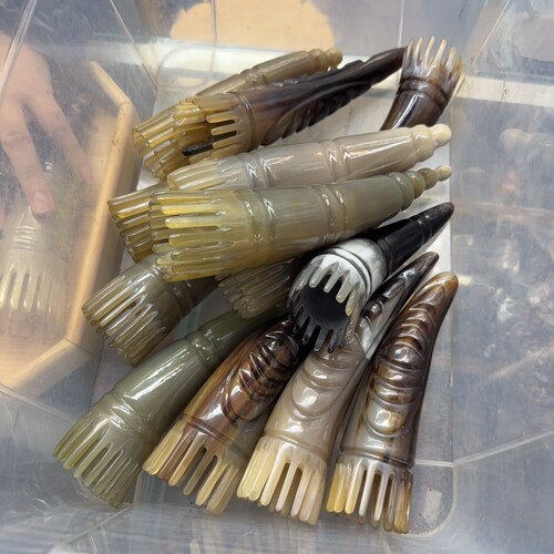 天然牛角头皮按摩梳C6367（15元优先发货）