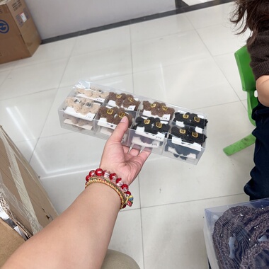 正版原创发饰随机一对C1898（满15元优先发货）