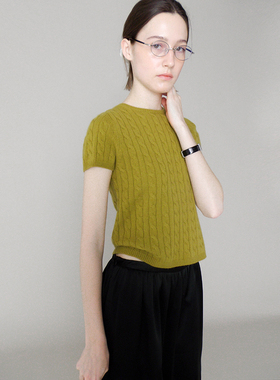 buy me a Friday 柔软绵羊毛休闲圆领麻花针织短袖