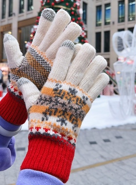 冬季圣诞节雪花羊毛可触屏加绒手套双层保暖新年学生可爱五指红色