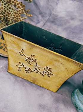 铁艺浮雕花朵黄色双耳花盆花器花桶收纳盒孤品不退换