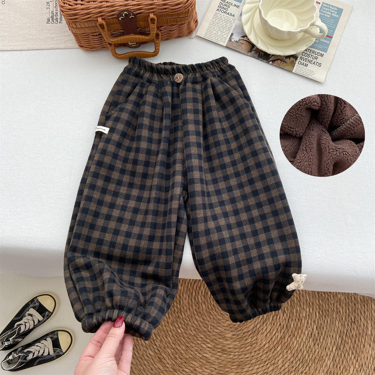 女童加绒裤子2025新款宝宝韩版洋气格子裤加厚灯笼裤收口宽松长裤