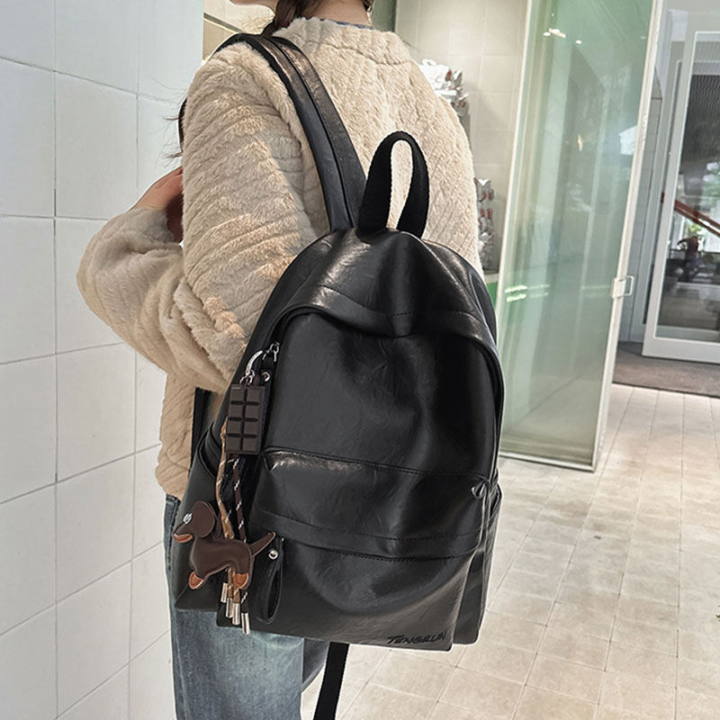 黑色PU皮双肩包女高级感14寸电脑背包时尚潮流防水纯色大学生背包