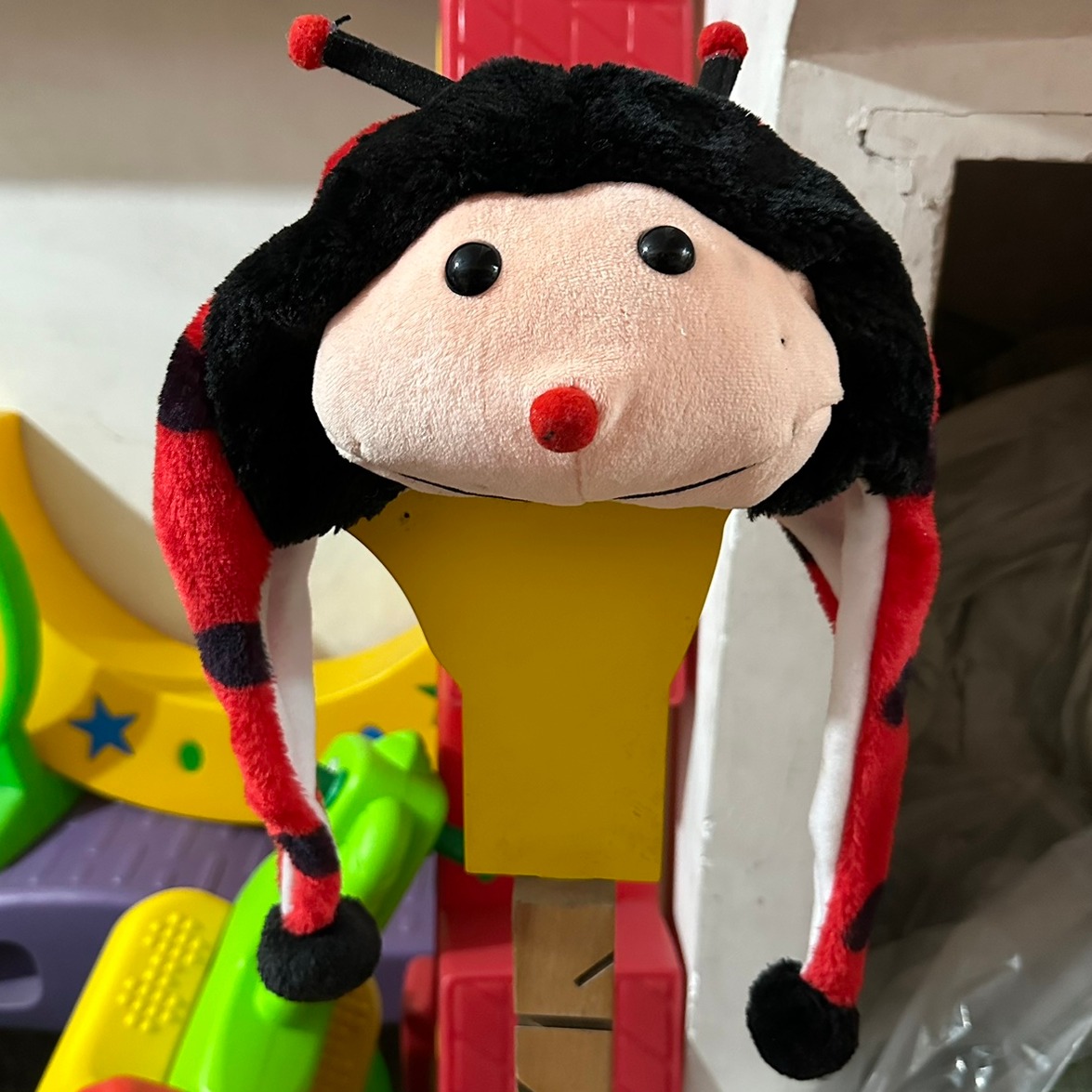 儿童帽子冬季保暖毛绒帽可爱卡通动物造型游戏帽宝宝护脸套头帽