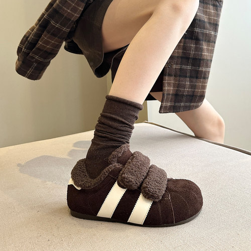 大长腿来了冬季加绒德训鞋