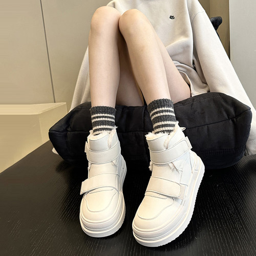 魔术贴保暖厚底雪地靴