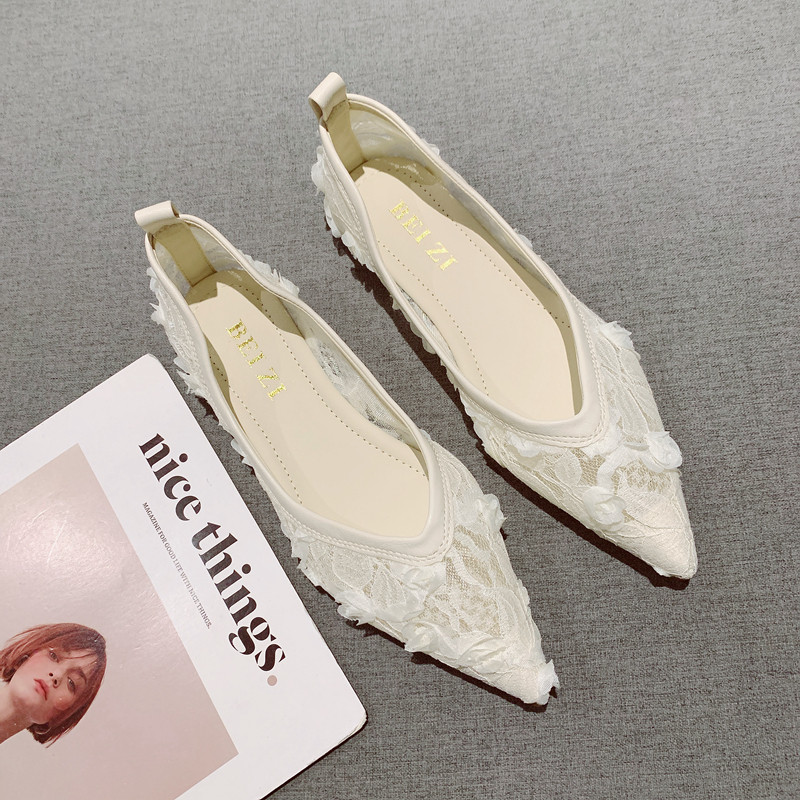 蕾丝尖头软底仙女风平底单鞋