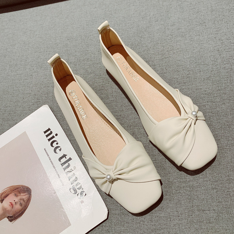 甜美蝴蝶结装饰浅口低跟单鞋瓢鞋