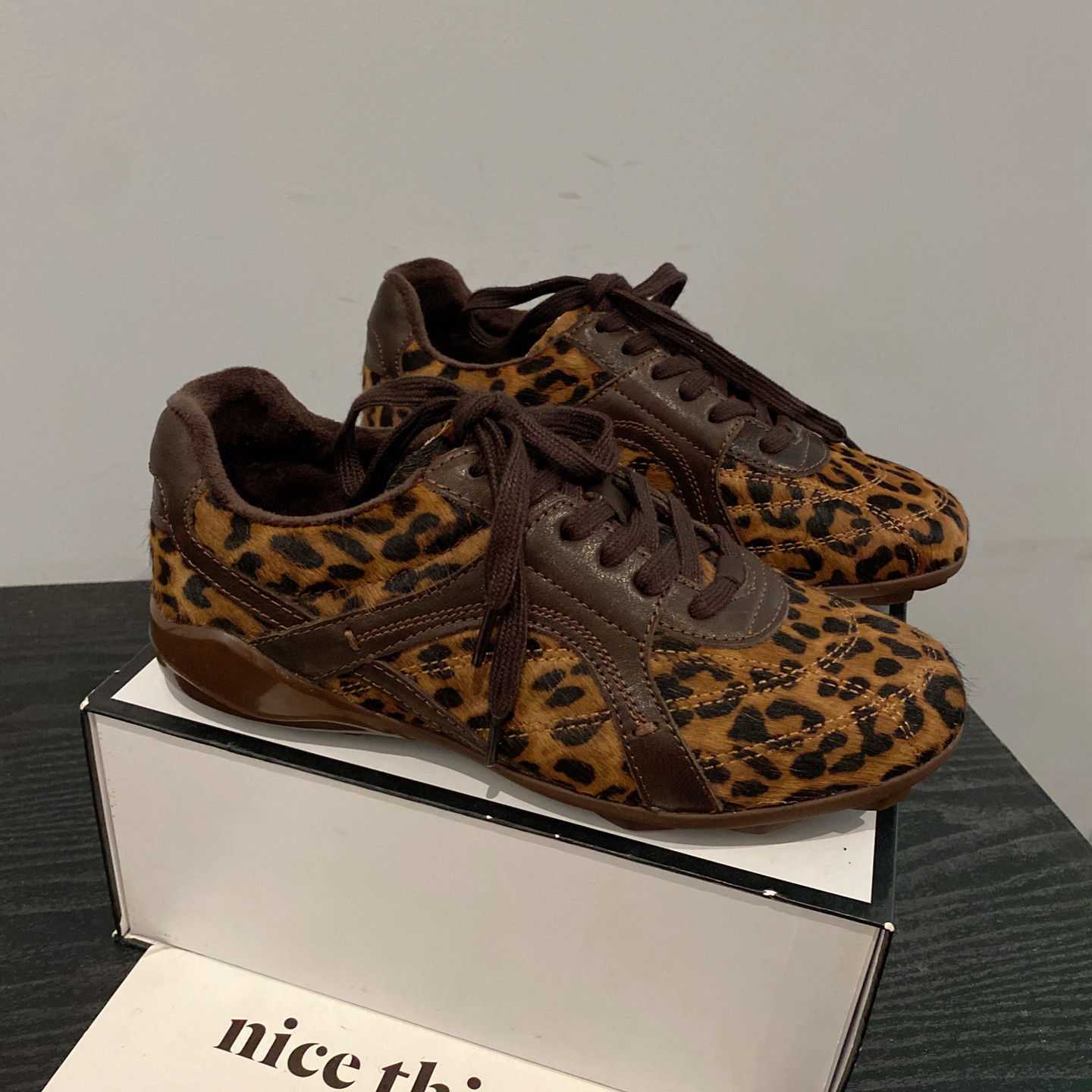 真皮豹纹轻便软底德训鞋女2025年新款复古百搭系带加绒休闲运动鞋,女鞋,德训鞋,淘宝优惠券,粉丝福利购,淘宝优惠卷