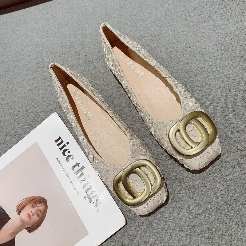 金属扣褶皱布面方头软底豆豆鞋女2025年新款简约百搭浅口平底单鞋,女鞋,浅口单鞋,淘宝优惠券,粉丝福利购,淘宝优惠卷