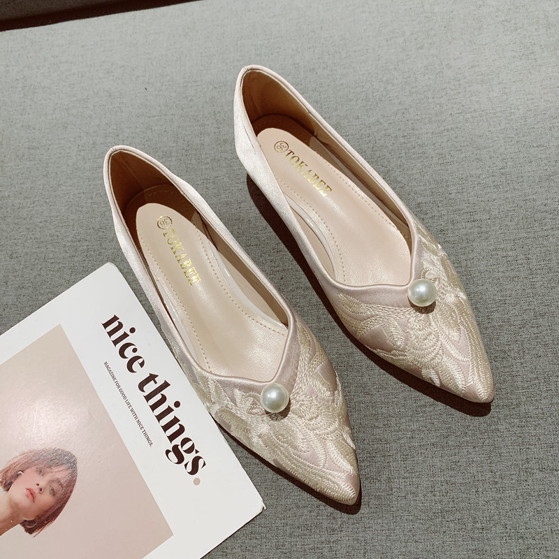 2025年新款韩版气质一脚套显瘦尖头低跟单鞋女刺绣布面百搭工作鞋,女鞋,浅口单鞋,淘宝优惠券,粉丝福利购,淘宝优惠卷