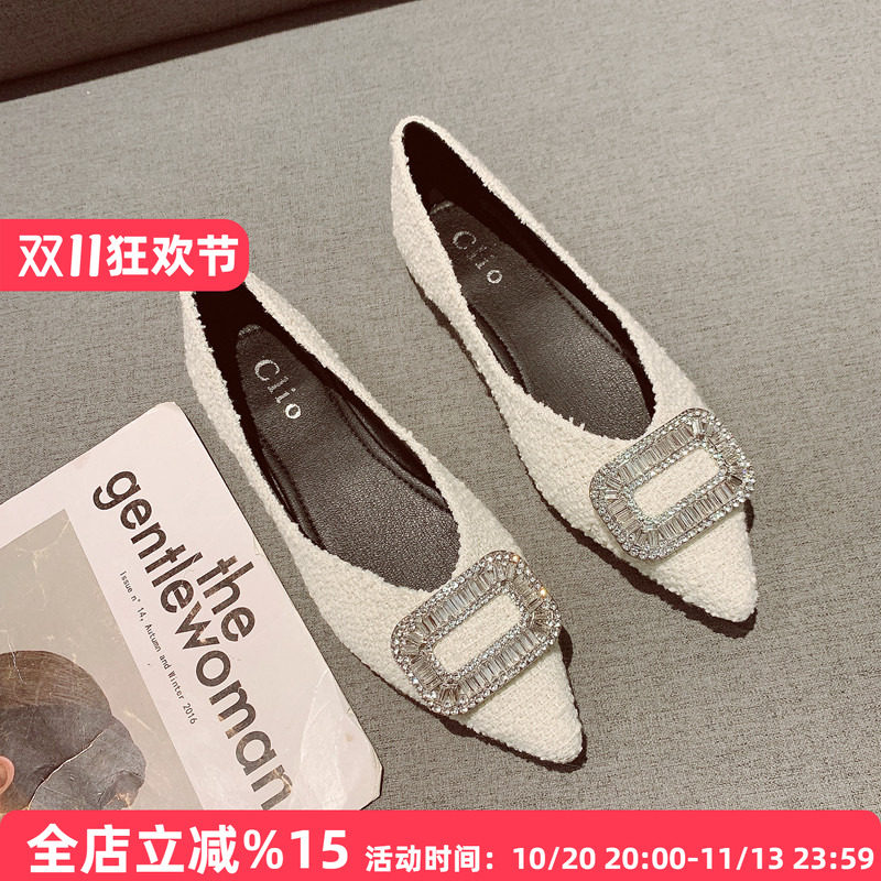 时尚水钻口尖头平底鞋女2026年新款韩版气质舒适软底浅口工作单鞋