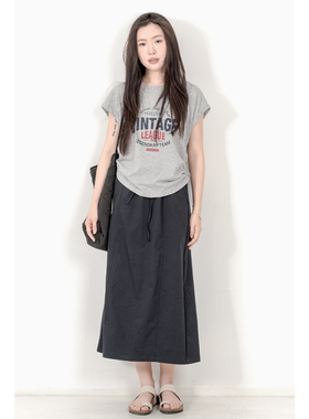 KNgs 夏季美式学院风收腰薄款宽松英文印花短款短袖设计感t恤女