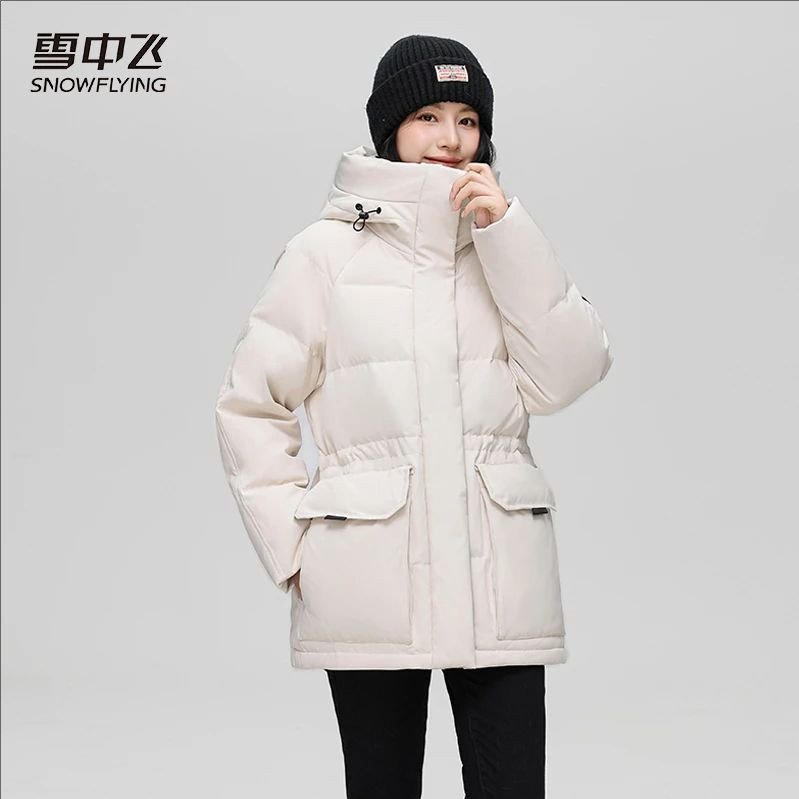 雪中飞25年冬季新款女士连帽工羽绒服
