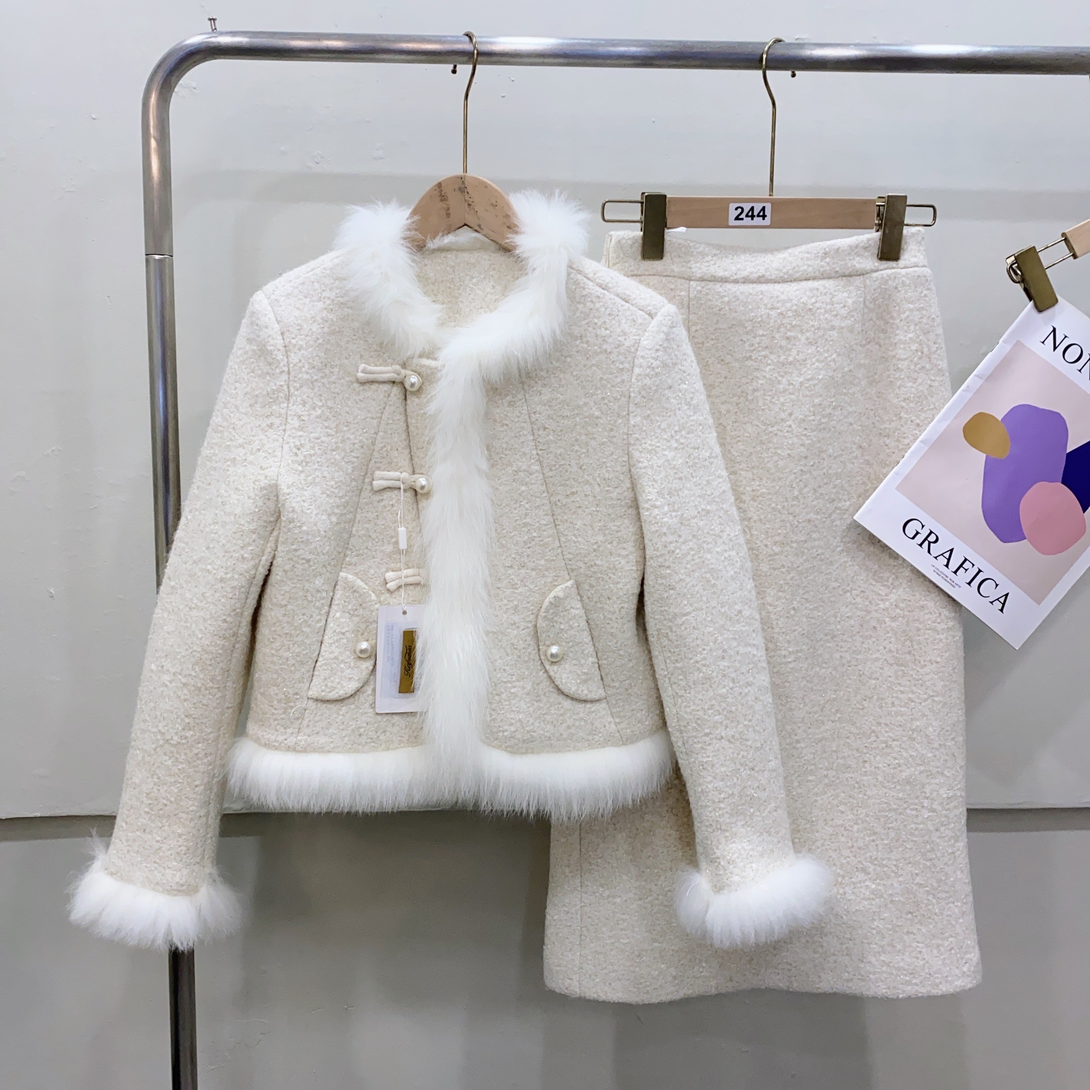 2025秋冬新款羊毛大衣羽绒韩版狐狸毛毛呢外套套装现货