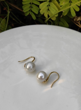 高级钻石光 10mm天然淡水珍珠高跟鞋耳勾耳钉