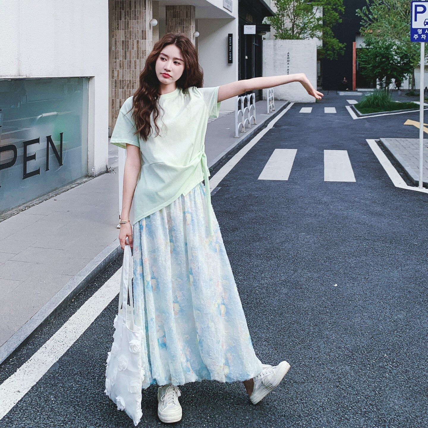 设计感不规则T恤套装裙女2025年夏季新款超好看碎花半身裙两件套,女装套装/套裙,2C069