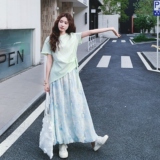设计感不规则T恤套装裙女2025年夏季新款超好看碎花半身裙两件套，女装套装/套裙，2C069