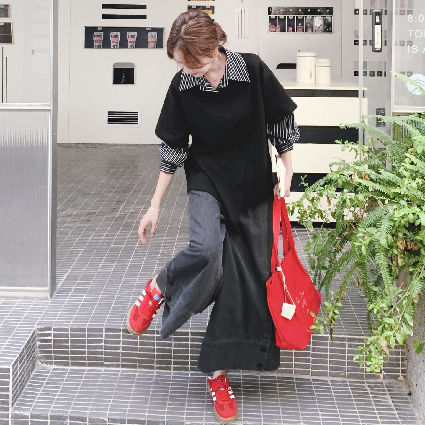 【大货】宽松显瘦假两件卫衣+牛仔阔腿裤套装F632-P185K258,女装套装/套裙,2C069