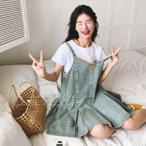 ootd穿搭牛仔背带连衣裙女夏2025年超火休闲减龄漂亮裙子两件套装图片
