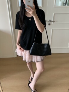 egg popular海盐冰氧松弛感大版T恤女士棉麻夏薄纯色V领短袖上衣