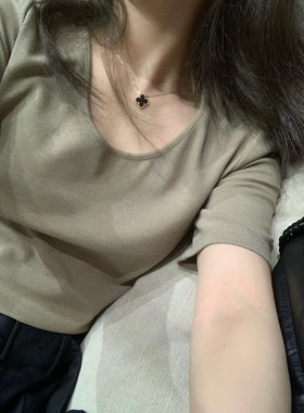 现货清仓～EAES家韩国东大门小个子款显瘦修身短款U领T恤上衣F302