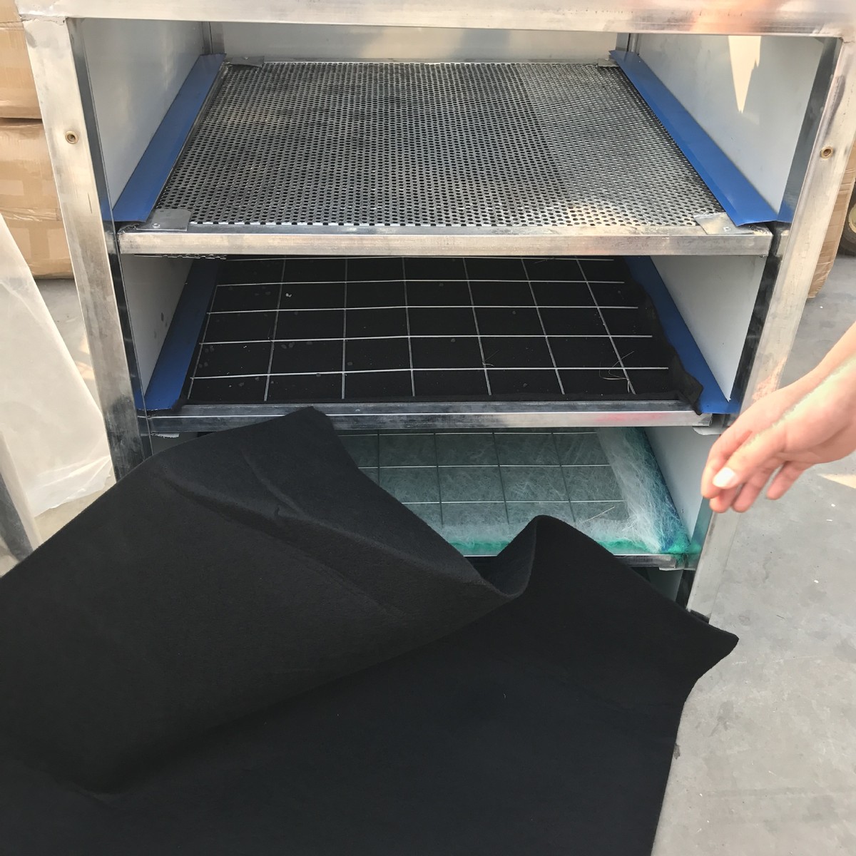 汽车烤房喷漆过滤棉进风口黑色蜂窝状活性炭过滤空气净化棉