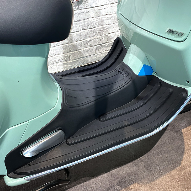 比亚乔vespa原厂150春天冲刺300GTS六日摩托车脚踏板橡胶防刮脚垫