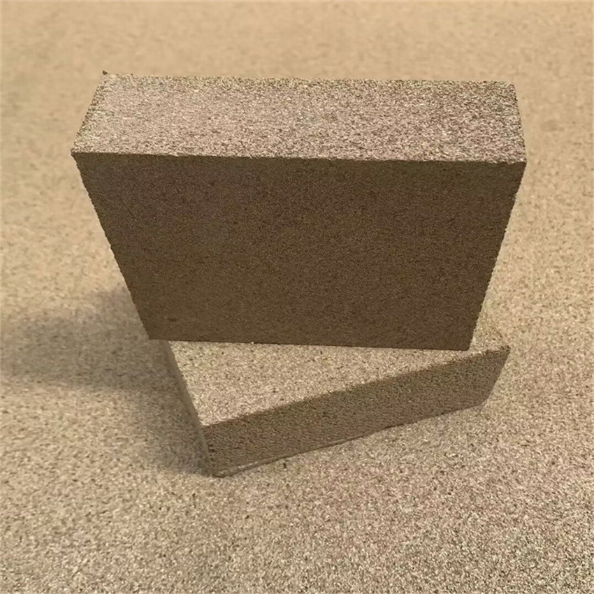 热销壁炉专用蛭石板工程墙体防火门隔断使用不易耐高温断裂蛭石板