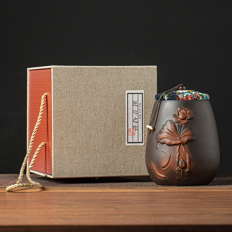 06ym紫砂陶小号便携式茶叶罐旅行茶迷你复古普洱浮雕散醒茶罐密封