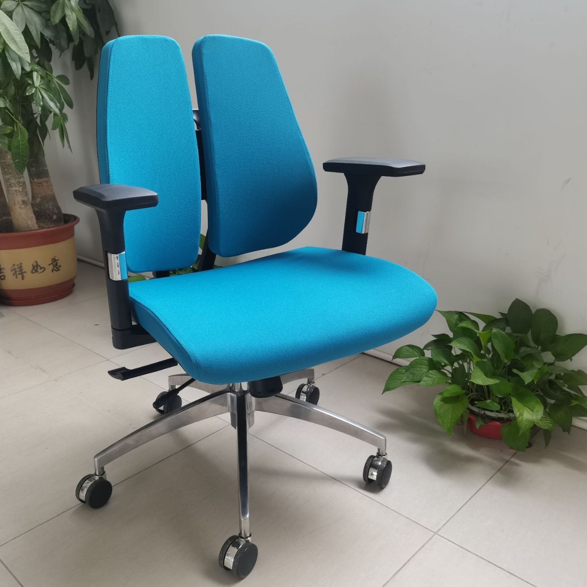 人体4d双背椅双背椅现代椅网工程皮椅椅椅设计椅网吧椅