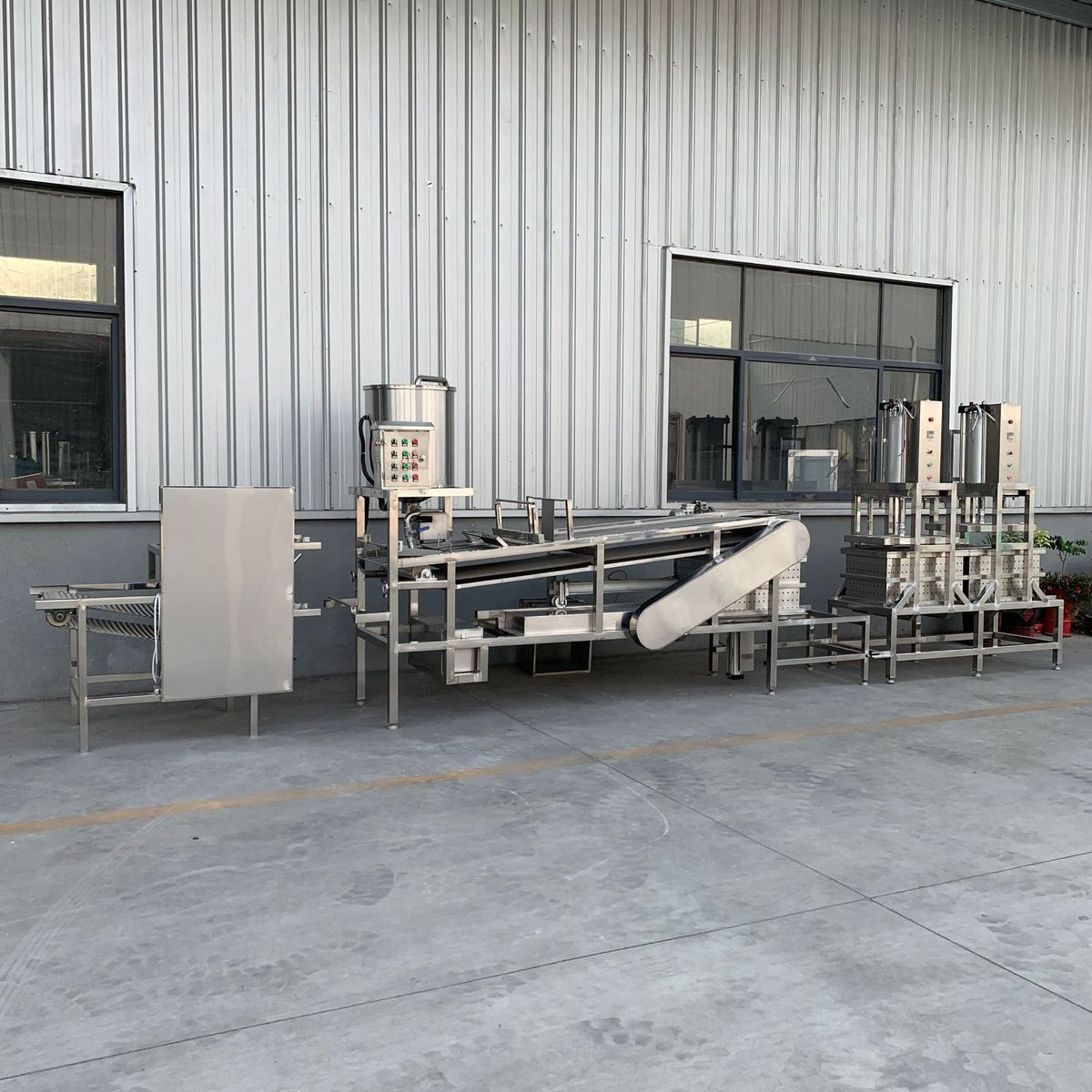 热销干豆腐加工设备全自动豆腐皮机 千张机东北豆制品机