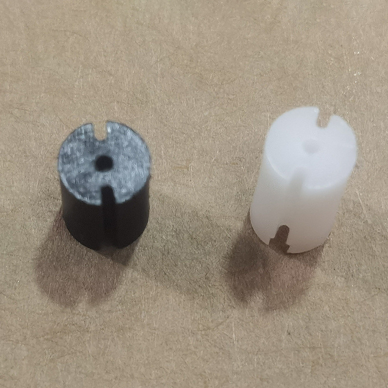 厂家三孔led双色灯柱直径6.3隔离柱尼龙pcb板双坑圆体间隔绝缘柱