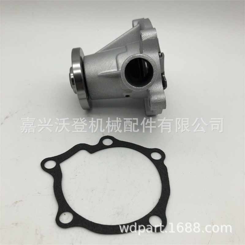 农机配件 6687713 水泵适用于山猫MT52 MT55
