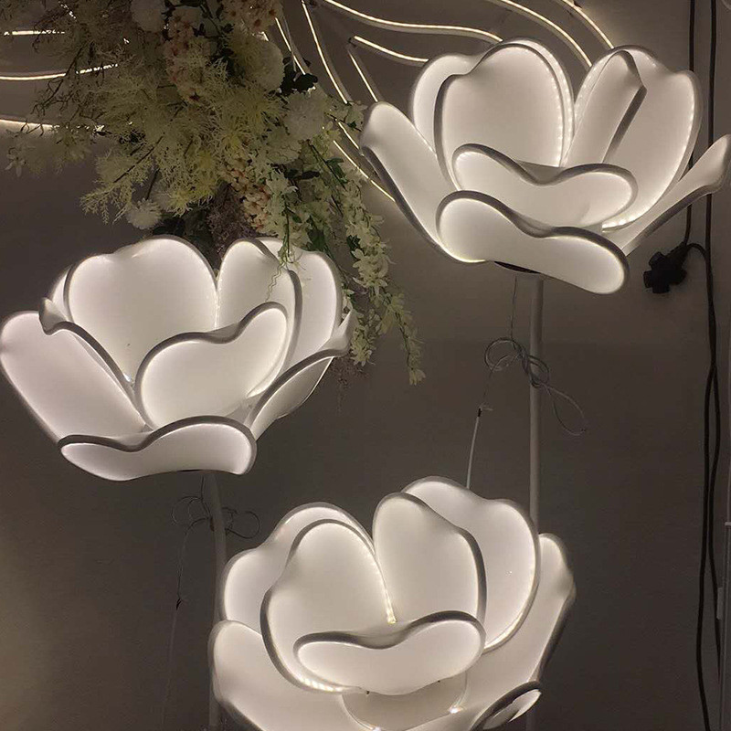 花朵造型新款婚庆摆件发光玫瑰花路引和吊灯婚礼道具创意装饰灯具