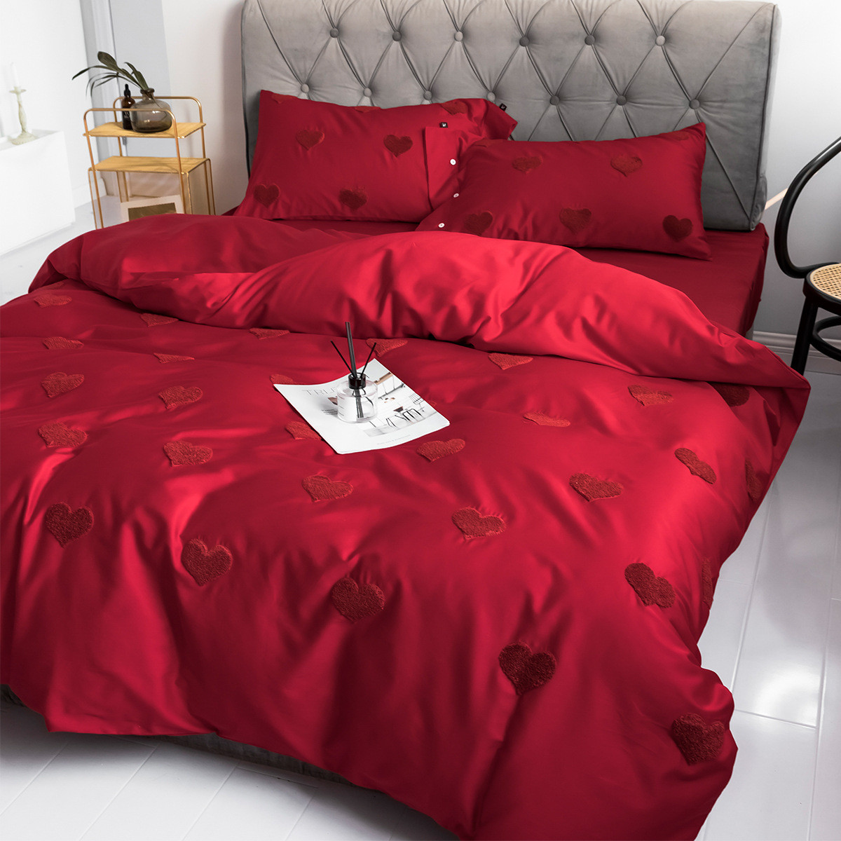 2u8k简约婚庆大红四件套60支全棉爱心1.8m双人被套长绒棉结婚床上