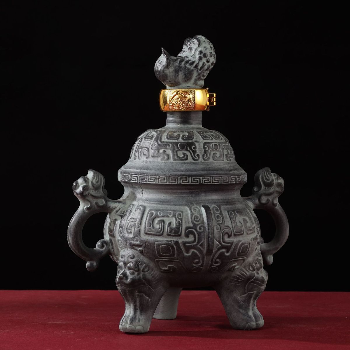 景德镇酒瓶1斤装仿青铜器仿古密封一斤装狮耳三足鼎陶瓷酒瓶酒罐