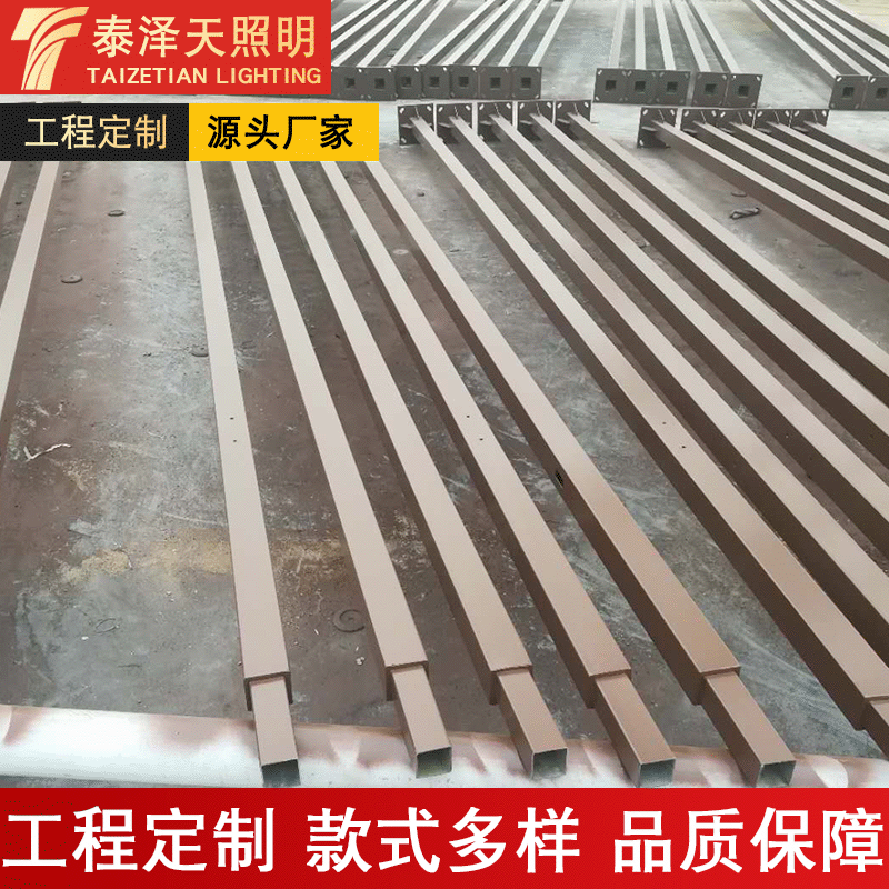 热镀锌批发6米路灯杆方形3.5米5米庭院道路照明厂家方管路灯杆