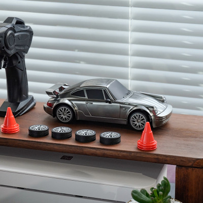 热销车1:20rc993遥控漂移车2.4g漂移甩尾特技赛车带灯光四驱竞速