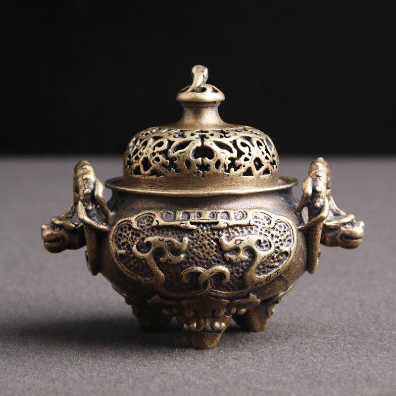 家居摆件仿古做旧螭龙双耳三足鼎檀香熏香炉中式黄铜文玩铜器批发