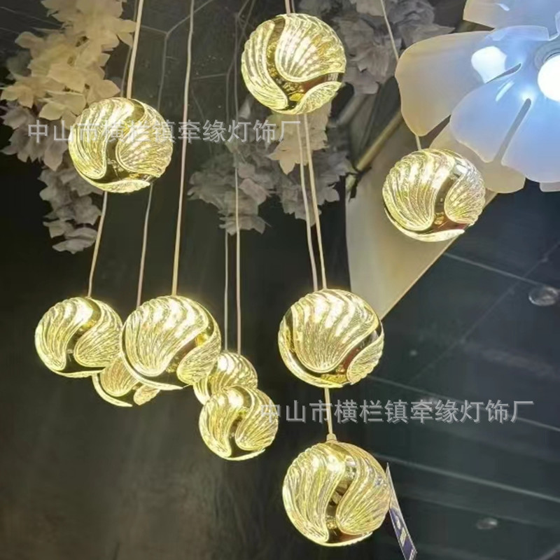 新款婚庆道具电镀金色亚克力银色旋风球婚礼堂宴会厅吊顶装饰灯具