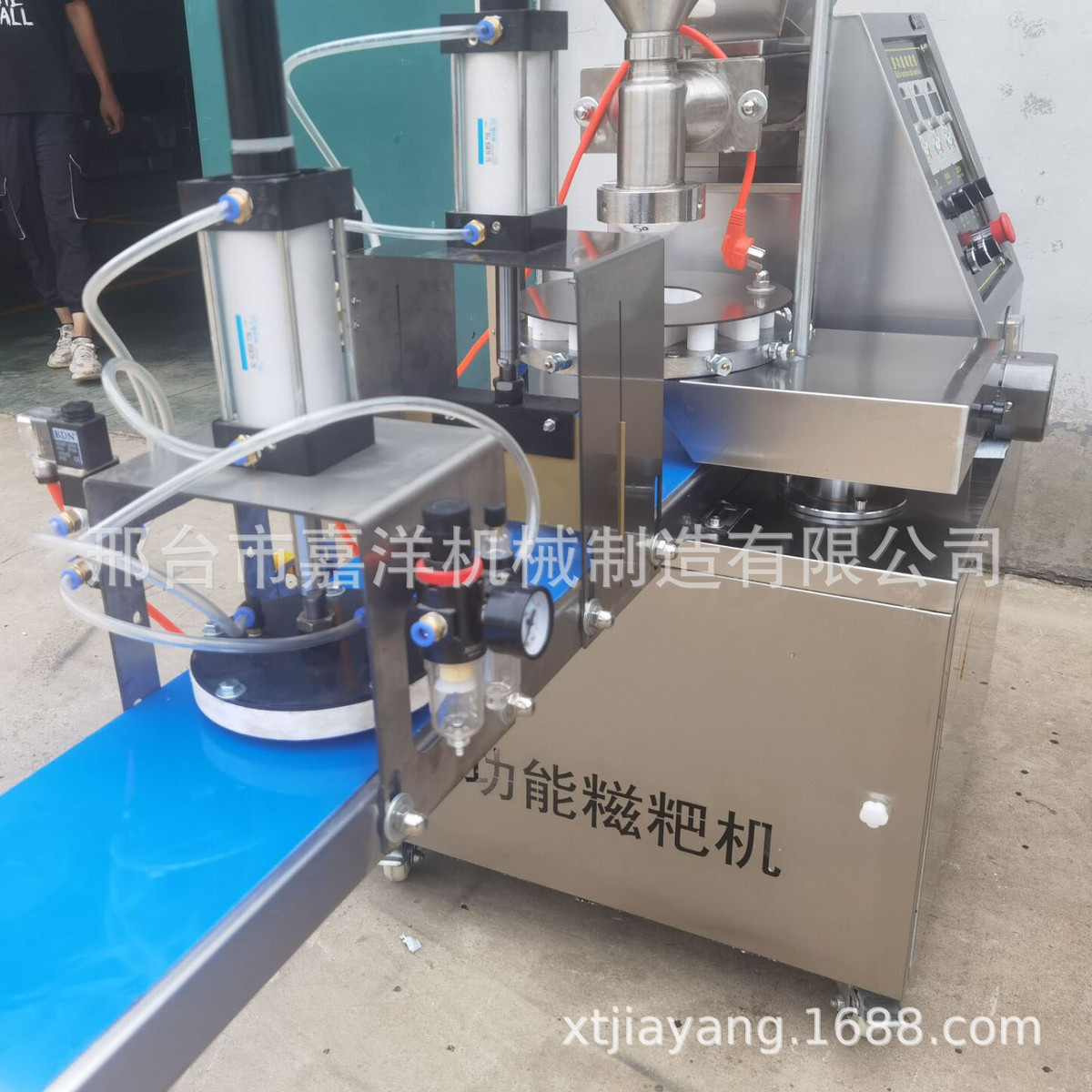 热销嘉糯米用仿手工饵块切条成型机不锈钢印花糍粑机包馅洋商糍粑