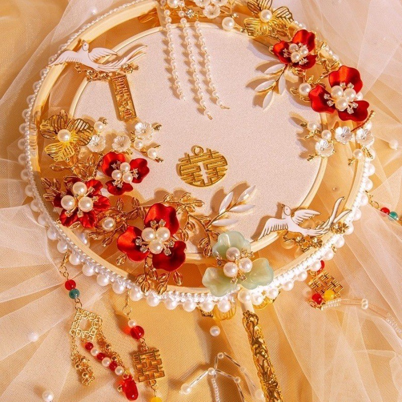 新娘团扇红色婚礼香槟金色新中式喜扇结婚网红手工秀禾扇批发