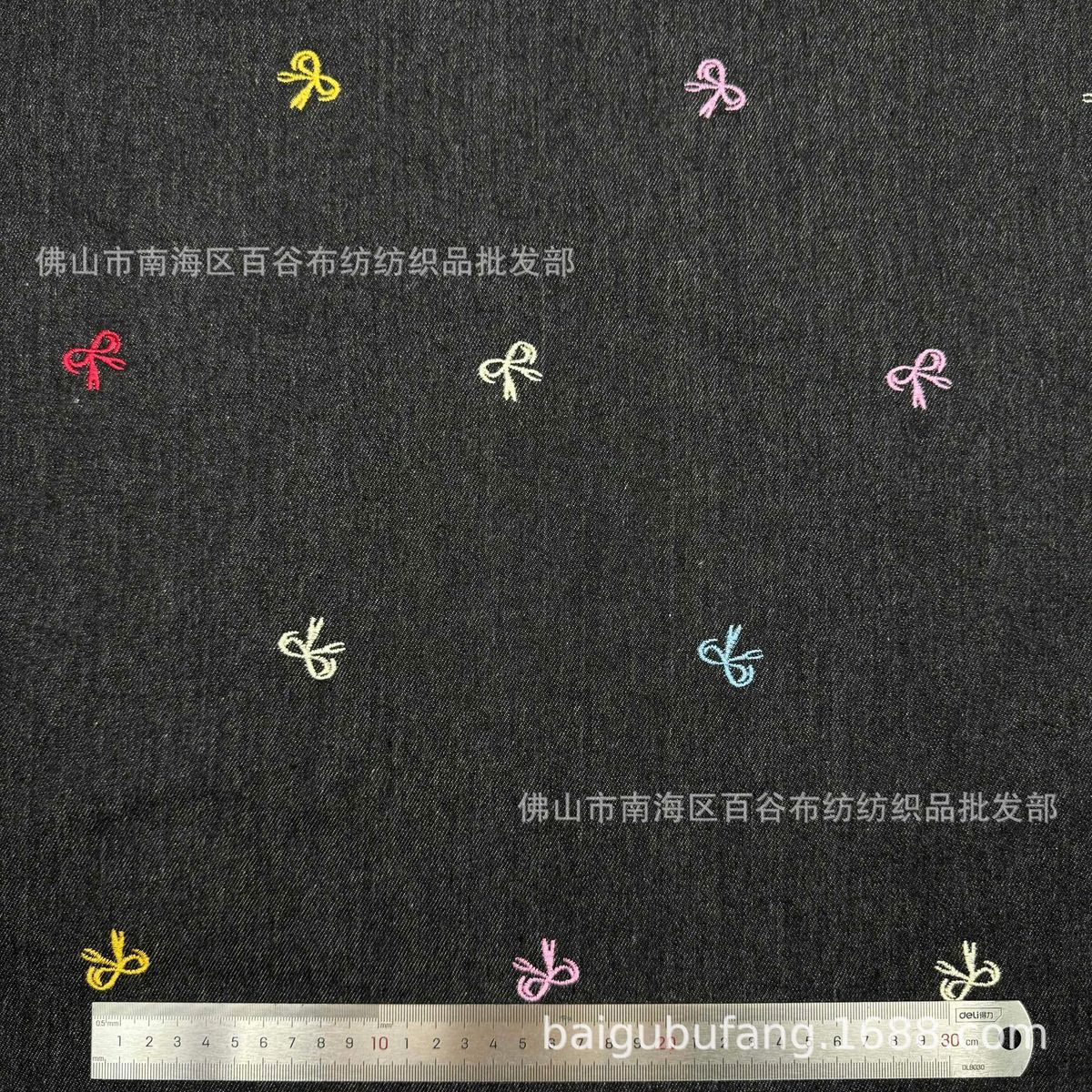 蝴蝶结刺绣牛仔布免洗水面料厂家直销批发无弹布服装材鞋箱包diy