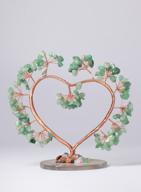 欧美热销款天然生日心形水晶碎石水晶树情侣爱桌面摆件礼品招财树