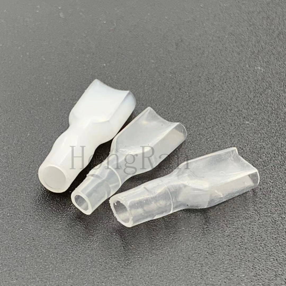 厂家直供6.3接线端子绝缘簧4.8插护套单线护套250透明双线软护套