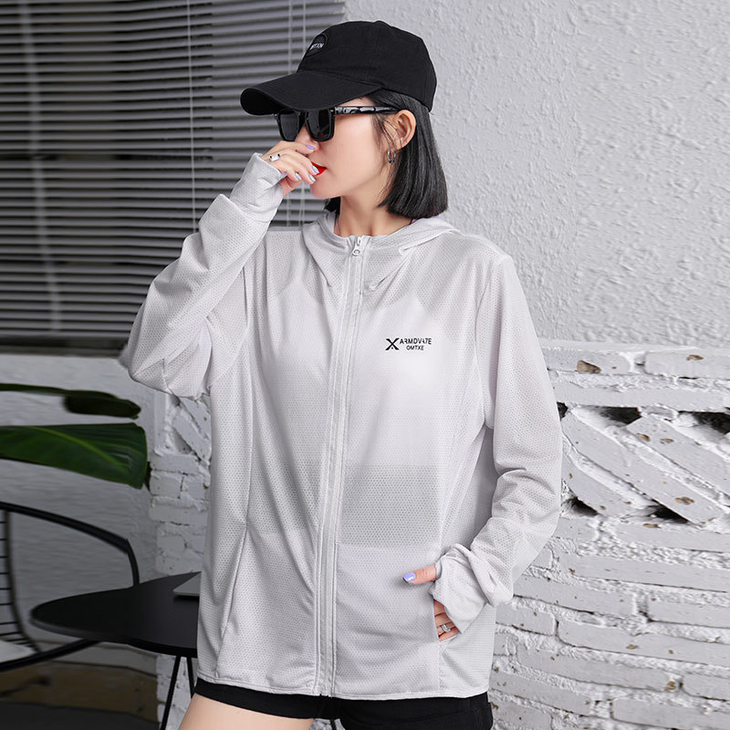 冰丝防晒衣女款夏季薄款2025新款宽松户外透气百搭防晒服开衫外套