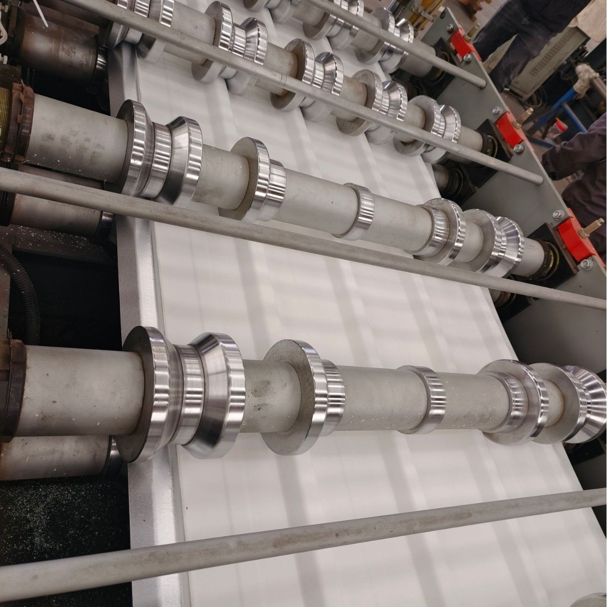 TPO融合瓦塑钢复合板彩钢瓦翻新防水卷材TMP融合瓦防水卷材