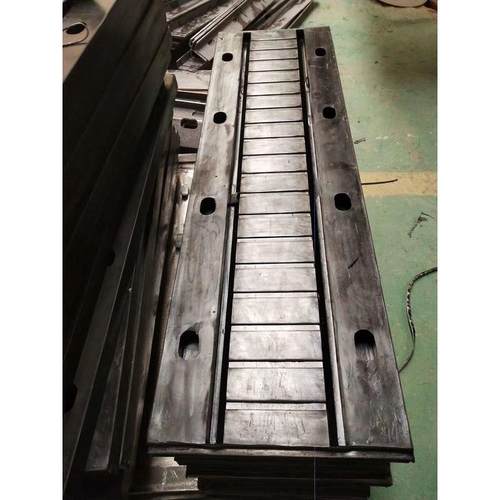 桥梁橡胶板式伸缩缝板30型45型50型60型橡胶伸缩体夹钢板橡胶盖板